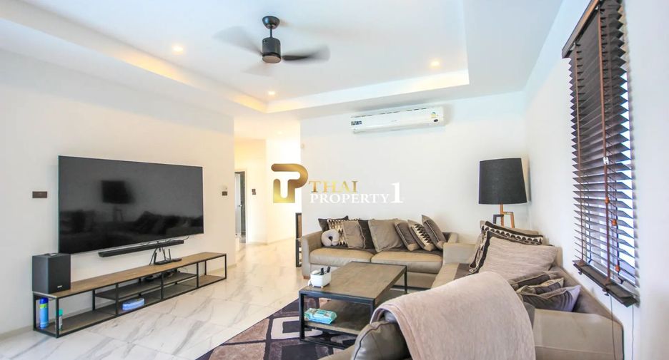 For sale 3 bedrooms villa in Hua Hin, Prachuap Khiri Khan