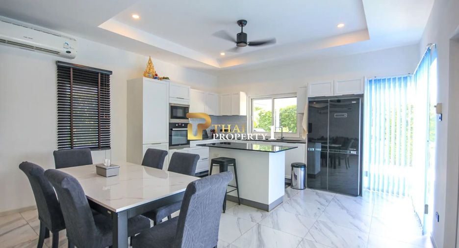 For sale 3 bedrooms villa in Hua Hin, Prachuap Khiri Khan