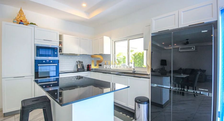 For sale 3 bedrooms villa in Hua Hin, Prachuap Khiri Khan