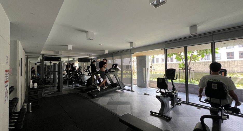 For sale 1 bed condo in Watthana, Bangkok