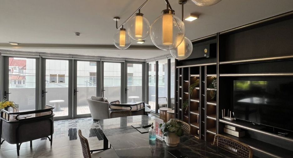 For sale 1 bed condo in Watthana, Bangkok