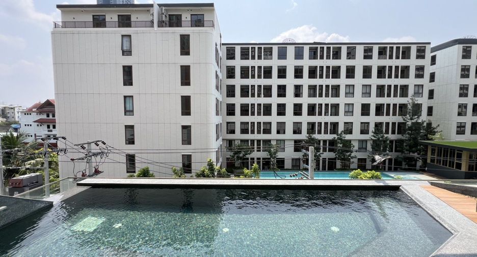 For sale 1 bed condo in Watthana, Bangkok