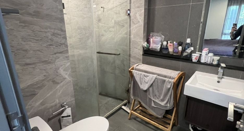 For sale 1 bed condo in Watthana, Bangkok