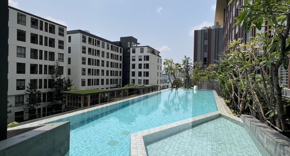For sale 1 bed condo in Watthana, Bangkok
