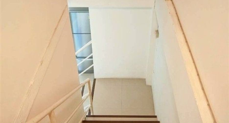 For sale 6 bedrooms retail Space in Thanyaburi, Pathum Thani