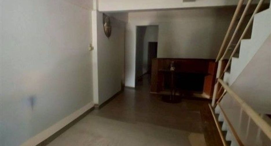 For sale 6 bedrooms retail Space in Thanyaburi, Pathum Thani