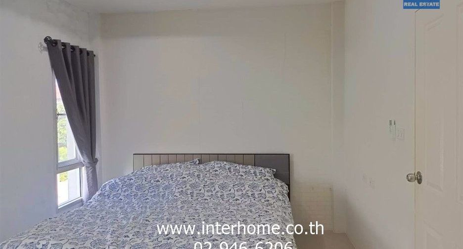 For sale 3 bedrooms townhouse in Lat Krabang, Bangkok