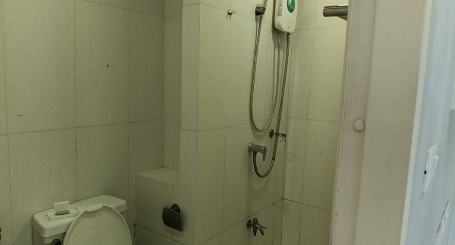 For sale 1 bed condo in Saphan Sung, Bangkok