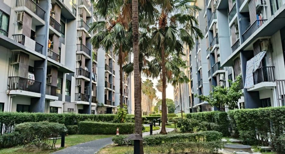 For sale 1 bed condo in Saphan Sung, Bangkok