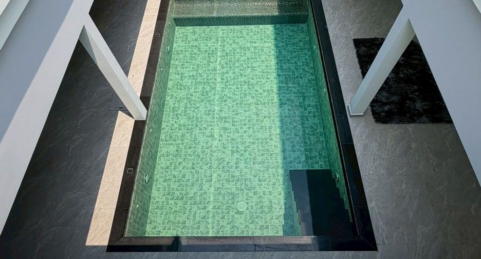 For sale 4 ベッドルーム house in East Pattaya, Pattaya