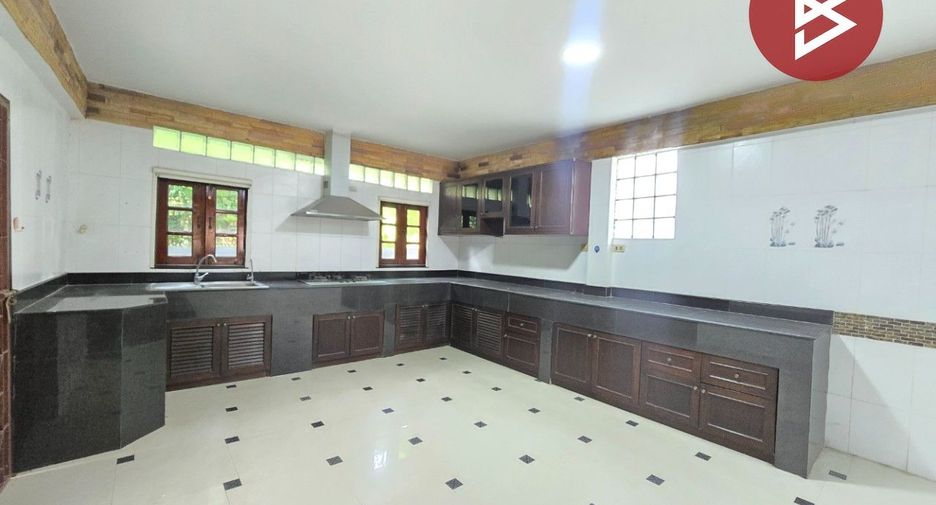 Casa en venta de 4 habitaciones en Saphan Sung, Bangkok