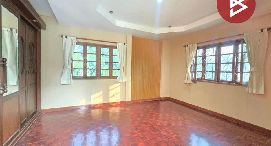 Casa en venta de 4 habitaciones en Saphan Sung, Bangkok