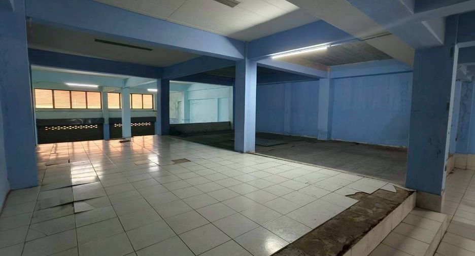 Продажа торговое помещение в Mueang Chon Buri, Чонбури