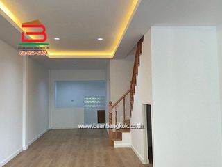 For sale 2 ベッドルーム townhouse in Chatuchak, Bangkok