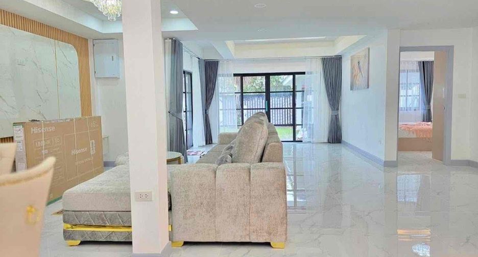 For sale 4 bedrooms villa in Bang Lamung, Chonburi