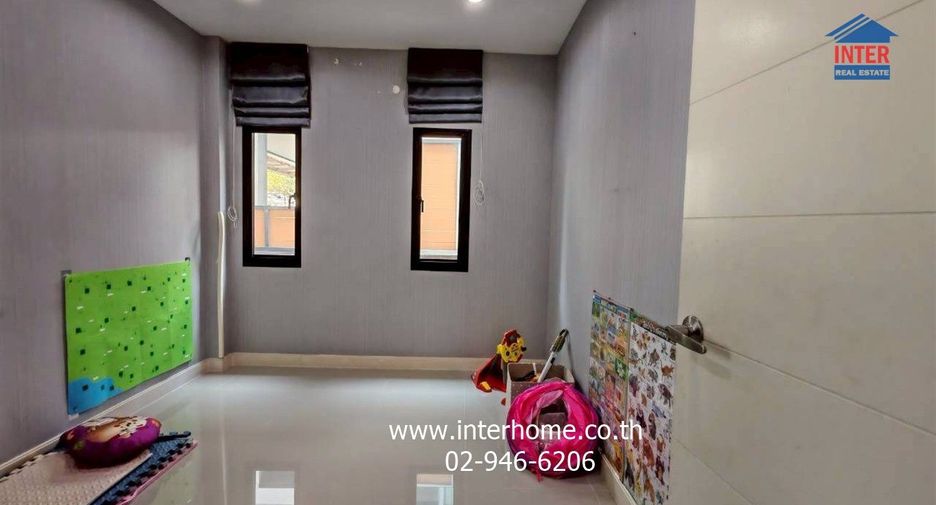 For sale 4 bedrooms house in Prawet, Bangkok