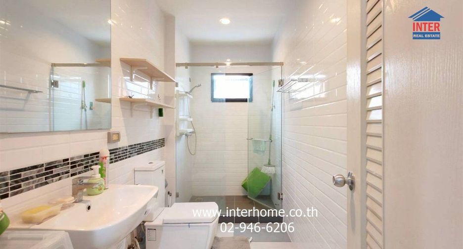 For sale 4 bedrooms house in Prawet, Bangkok