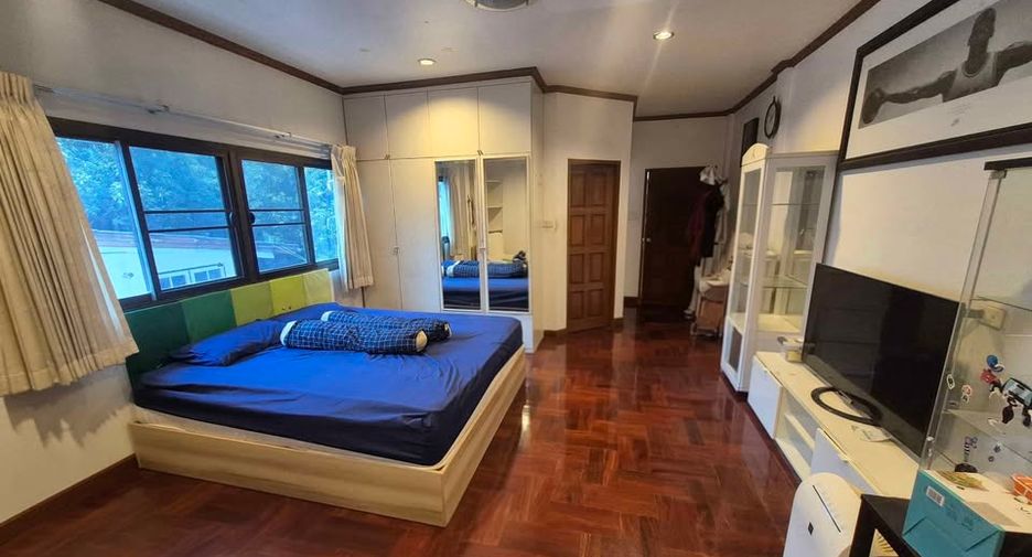 ให้เช่า 4 ห้องนอน บ้านเดี่ยว ใน ห้วยขวาง, กรุงเทพฯ