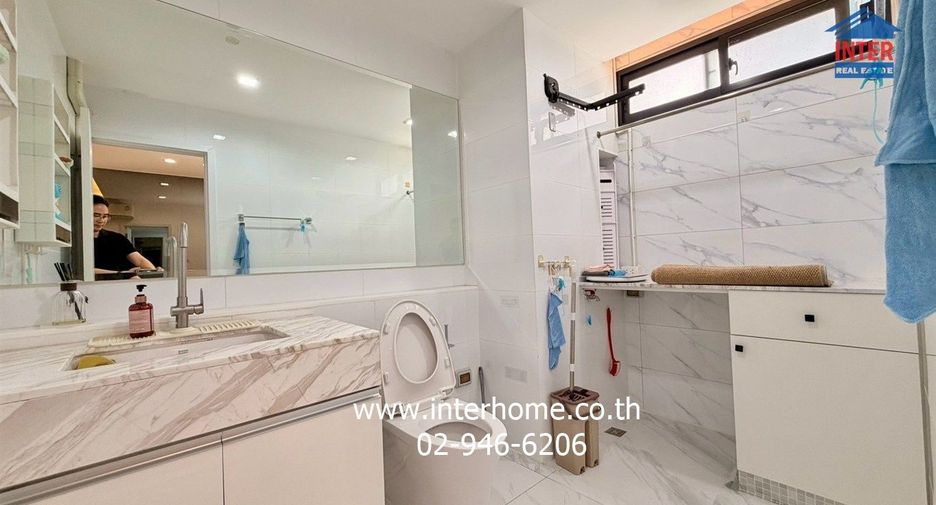 Reihenhaus zum Kauf mit 3 Zimmer in Lat Phrao, Bangkok