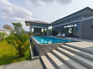 For sale 3 bedrooms villa in Pran Buri, Prachuap Khiri Khan