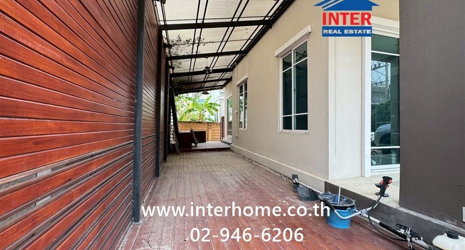 For sale 3 bedrooms house in Mueang Pathum Thani, Pathum Thani