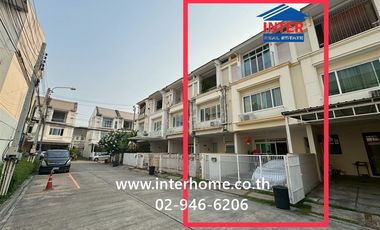 For sale 3 ベッドルーム townhouse in Lat Phrao, Bangkok