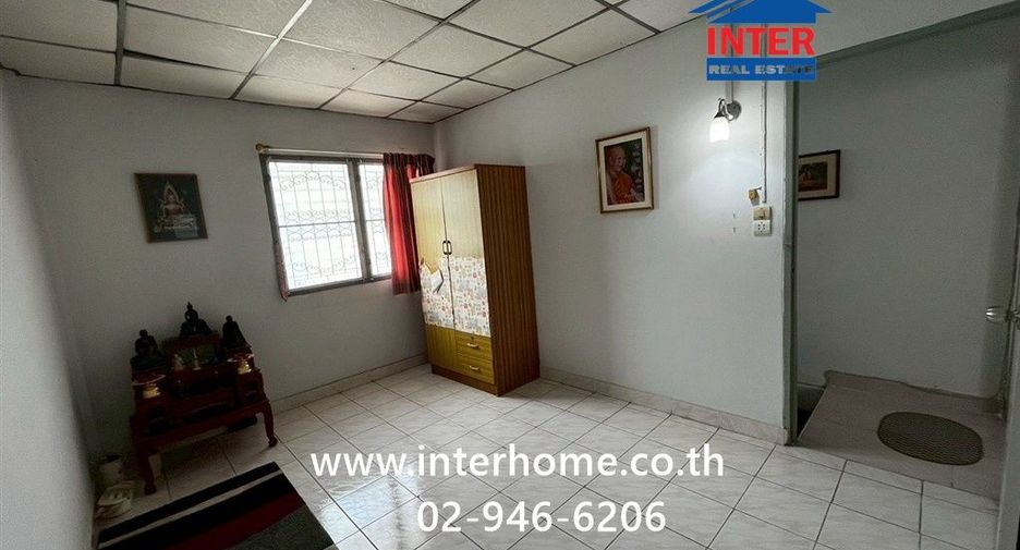 Casa adosada en venta de 2 habitaciones en Khan Na Yao, Bangkok