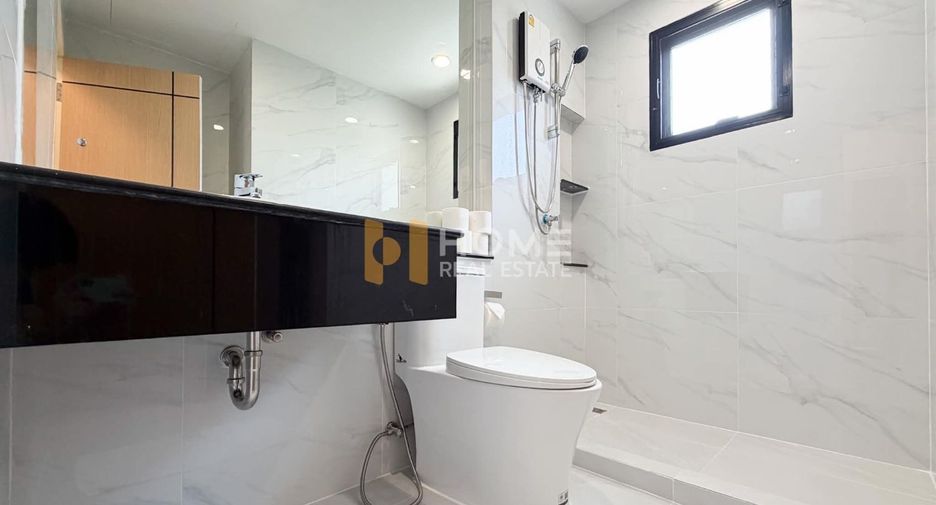 For sale 3 ベッドルーム townhouse in Chom Thong, Bangkok
