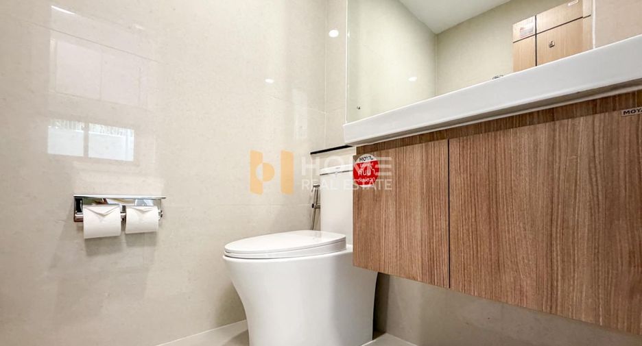 For sale 3 ベッドルーム townhouse in Chom Thong, Bangkok