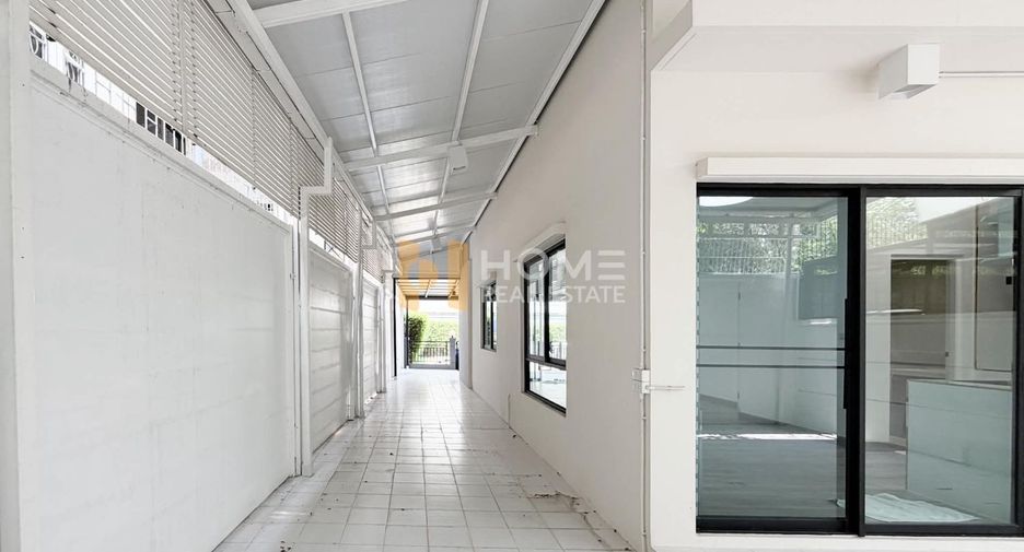 For sale 3 ベッドルーム townhouse in Chom Thong, Bangkok