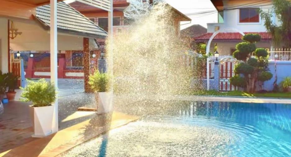 Villa en alquiler de 4 habitaciones en Jomtien, Pattaya