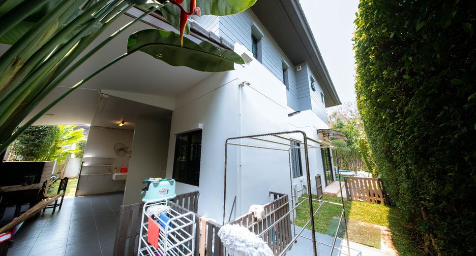 For rent 4 bedrooms house in San Sai, Chiang Mai