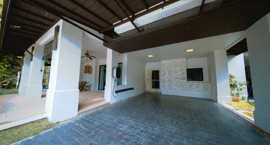 For rent 4 bedrooms house in San Sai, Chiang Mai