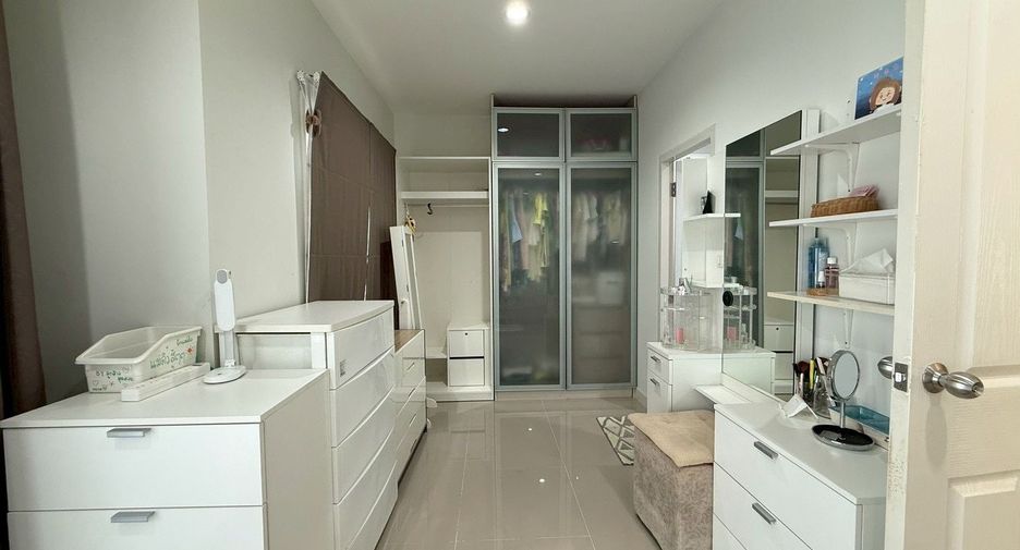 For sale 4 bedrooms house in Muang Nan, Nan