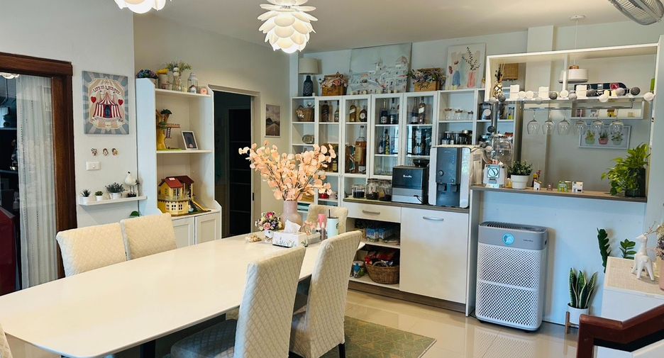 For sale 4 bedrooms house in Muang Nan, Nan