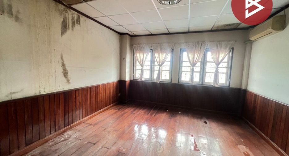 Casa adosada en venta de 4 habitaciones en Rat Burana, Bangkok