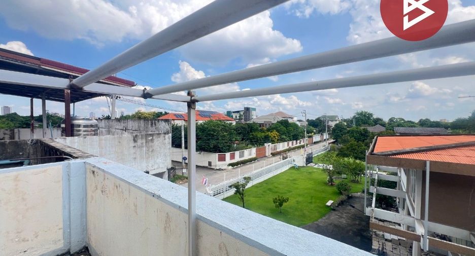 Casa adosada en venta de 4 habitaciones en Rat Burana, Bangkok