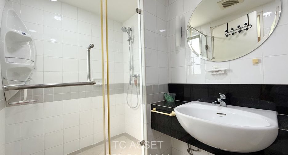 ขาย 2 ห้องนอน คอนโด ใน วัฒนา, กรุงเทพฯ