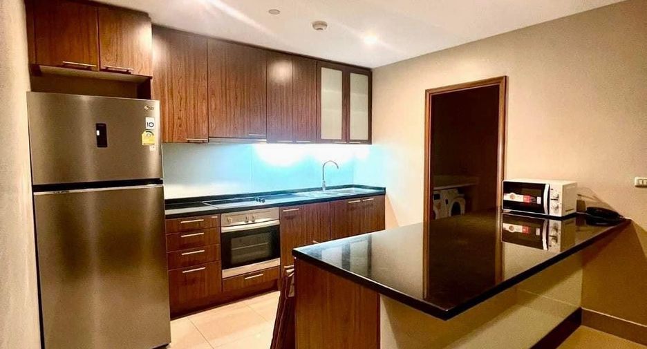 For rent 3 bedrooms condo in Sathon, Bangkok