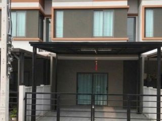 For sale 2 ベッドルーム townhouse in Bang Phli, Samut Prakan
