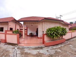 For rent 2 ベッドルーム house in Bang Lamung, Chonburi