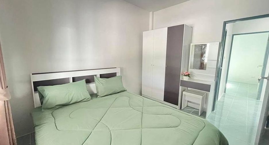 À vendre 2 chambres maison à Si Racha, Chonburi