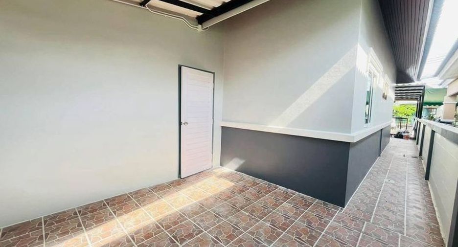 À vendre 2 chambres maison à Si Racha, Chonburi