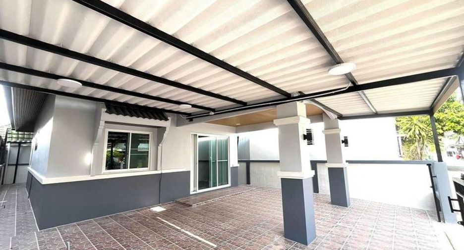 À vendre 2 chambres maison à Si Racha, Chonburi