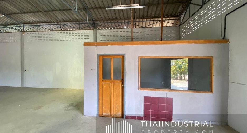 For rent warehouse in Lat Lum Kaeo, Pathum Thani