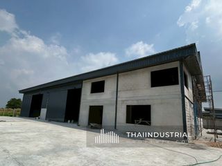 For rent warehouse in Ban Bueng, Chonburi