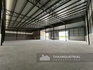 For rent warehouse in Ban Bueng, Chonburi