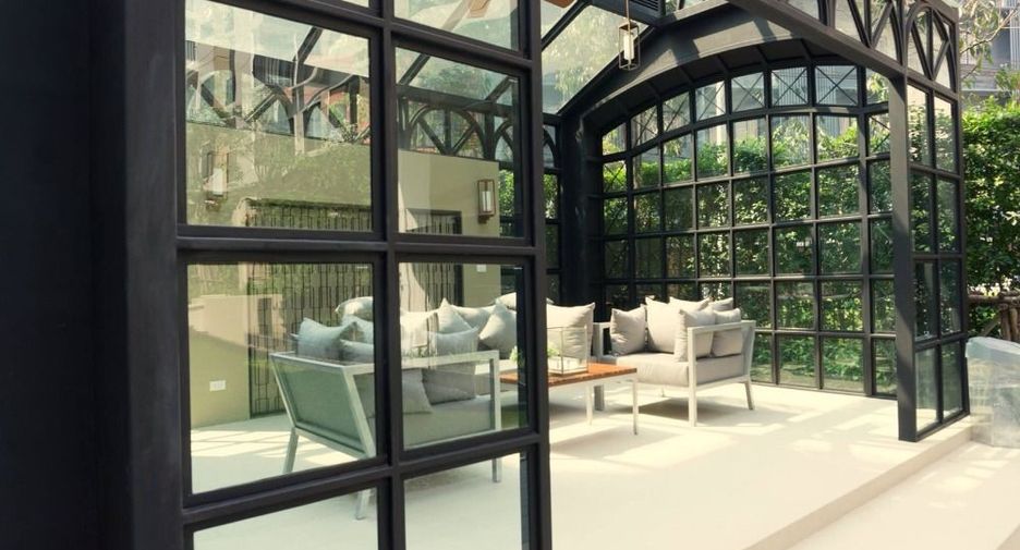 For rent 1 bed condo in Khlong Toei, Bangkok