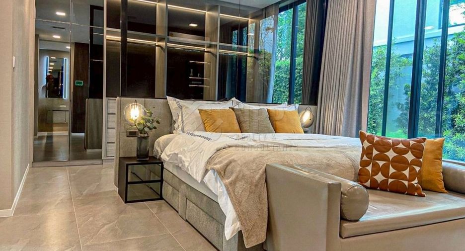 For rent 4 ベッドルーム house in Saphan Sung, Bangkok