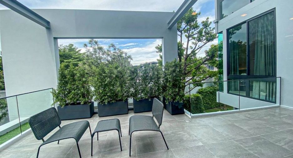 For rent 4 ベッドルーム house in Saphan Sung, Bangkok